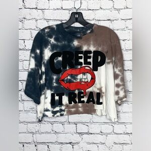 Halloween Women’s Creep It Real Vampire Cropped T-Shirt Tie Dye- NWT